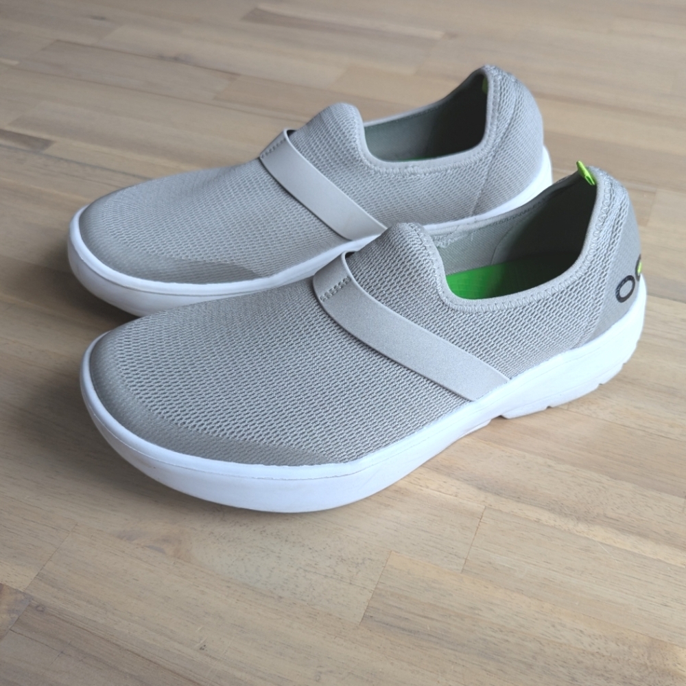 Oofos OOmg Mesh Low Shoe (Women's Size 10)